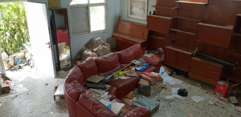 תמונה הממחישה כמה עולה פינוי דירה בבאר יעקב