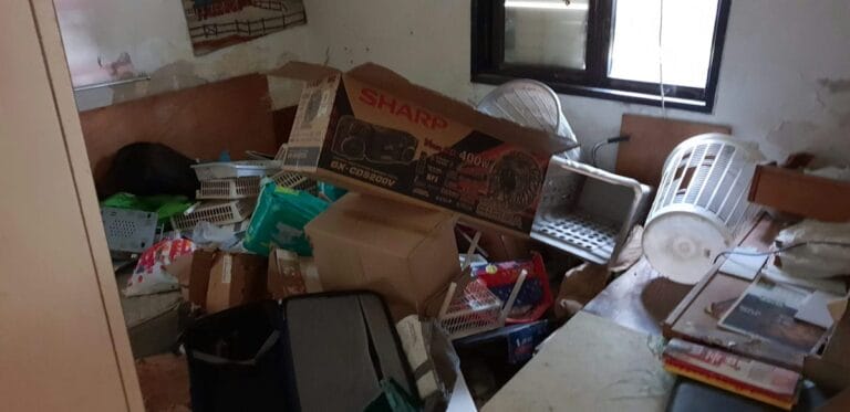 תמונה הממחישה פינוי ירושת דירה בתל אביב: כך תזהו את החפצים החשובים ביותר