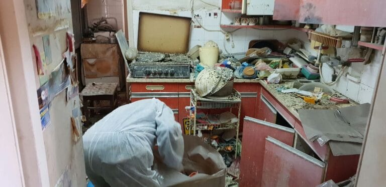 תמונה הממחישה המדריך המקיף לבחירת רהיטים למכירה עם שירותי אלטעזאכן בבת ים