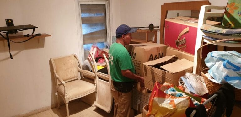 תמונה הממחישה טיפים יעילים להיגמל ממחלת האגרנות הכפייתית בפתח תקווה