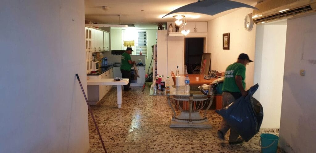 תמונה הממחישה אחיינית שלי מזניחה את הבית כי היא אם חד הורית