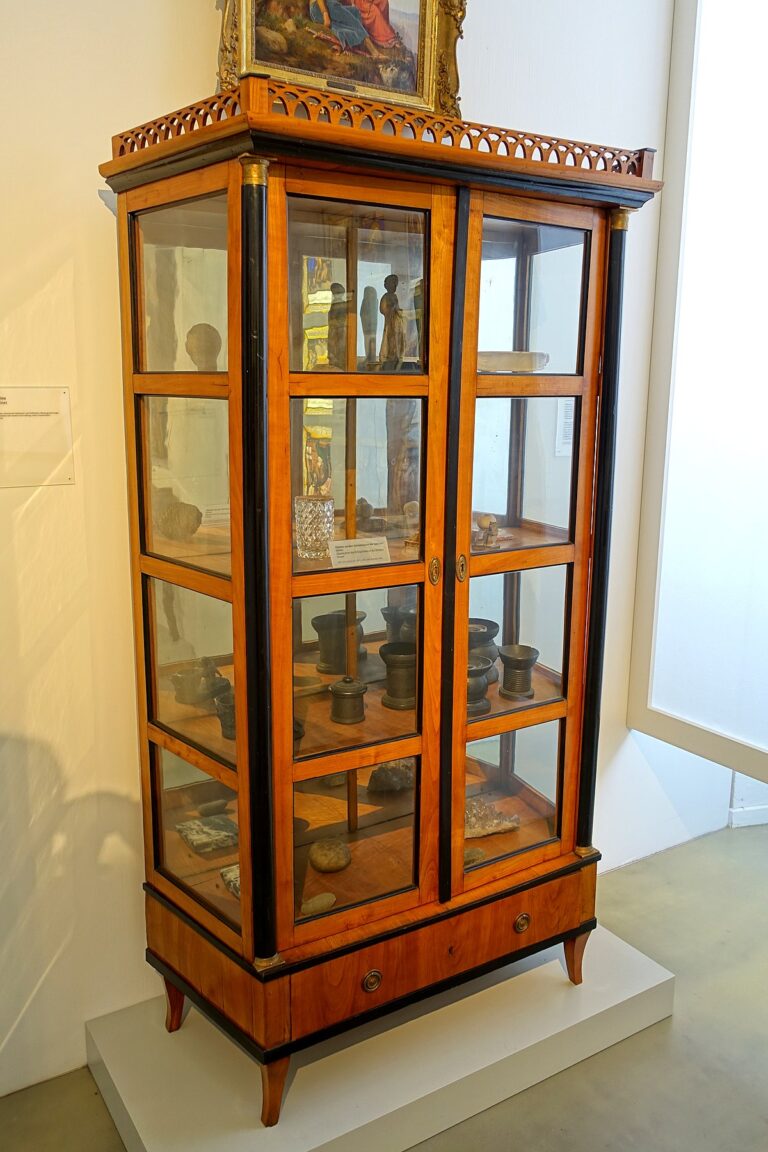 תמונה הממחישה פינוי ויטרינות