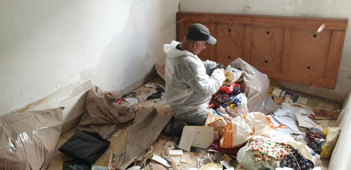 תמונה שממחישה שירותי פינוי דירות מקיפים ומקצועיים: כל הפתרונות תחת קורת גג אחת